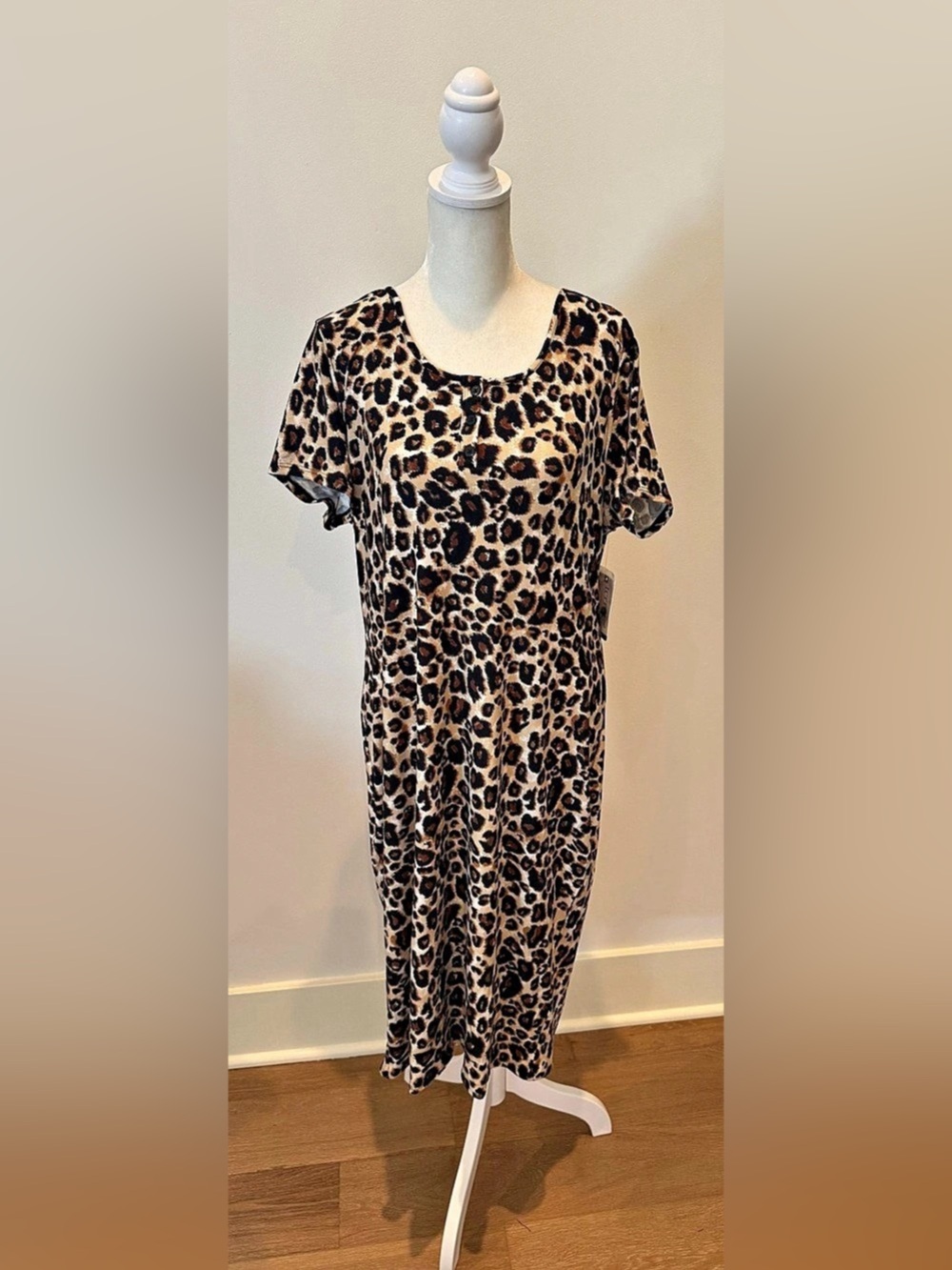 Terra & Sky Leopard Print Double Scooped Neck Henley Dress New